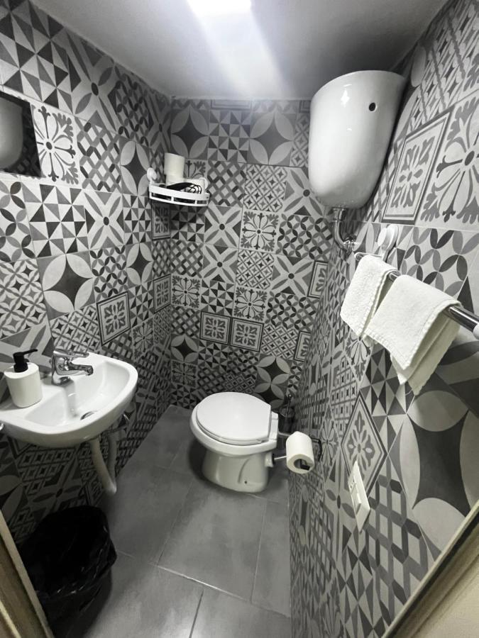 Home Oversize Наполи Екстериор снимка